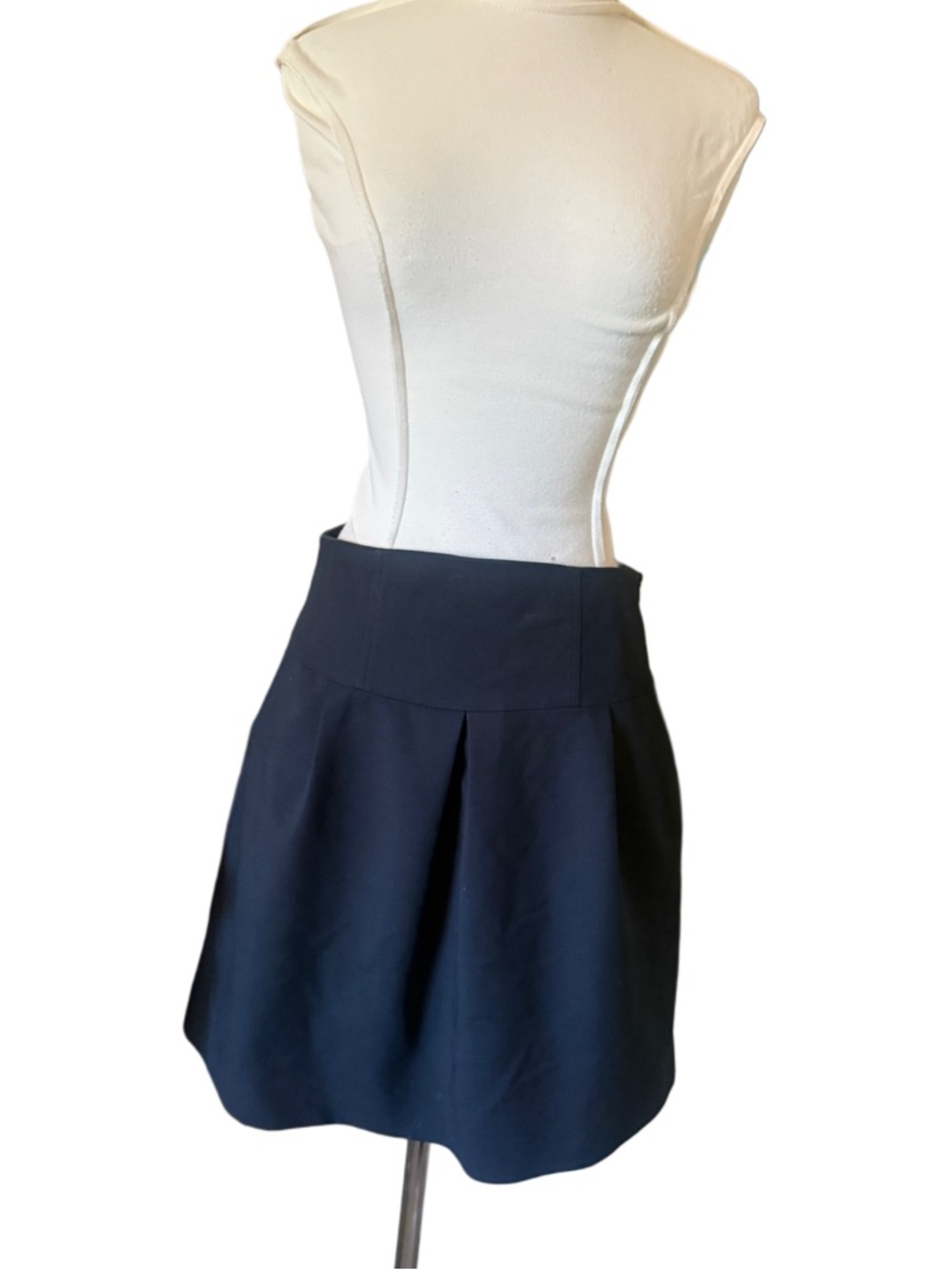 Zara basic black high waisted mini above the knee skirt with side pockets Sz m